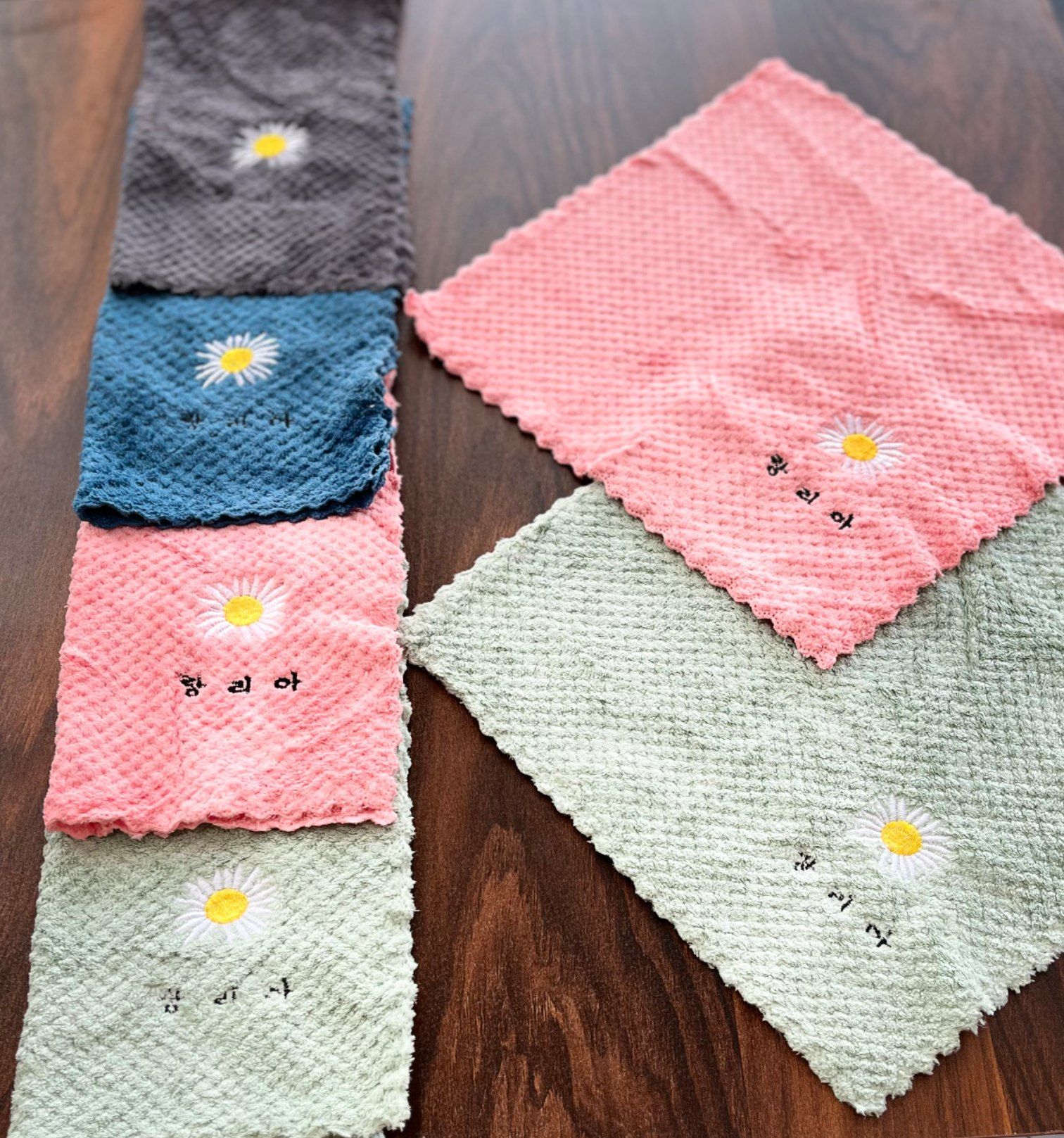 دستمال آشپزخانه  30×30 بابونه( چهارعدد در چهار رنگ)